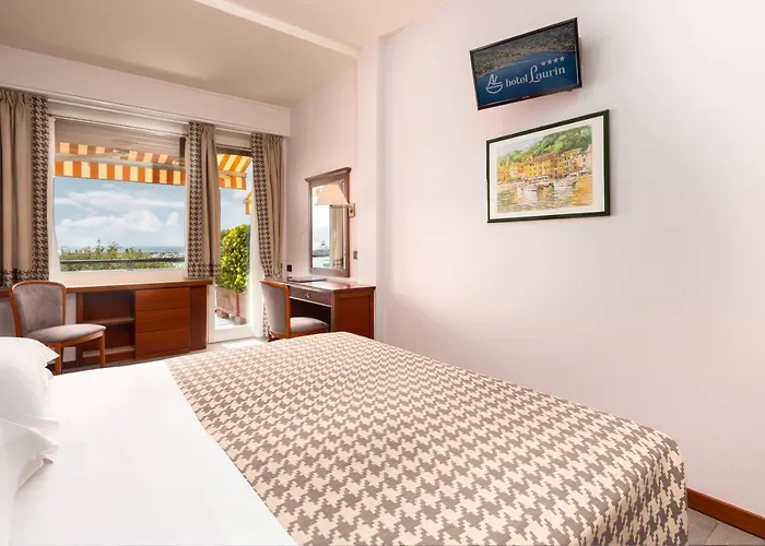 فندق لاورين 4*