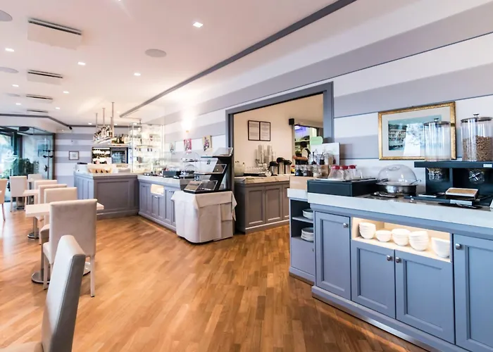 لاورين فندق 4*