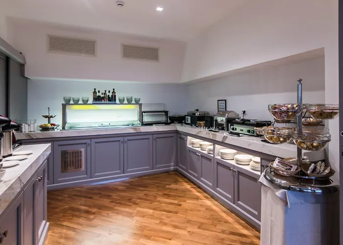 فندق لاورين 4*